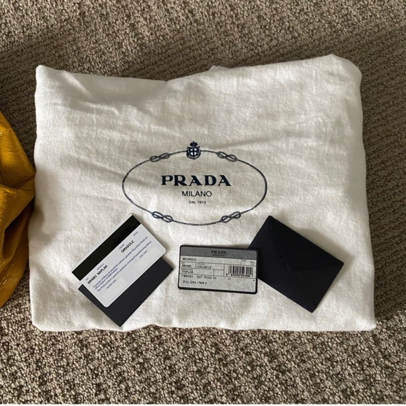 *SOLD* PRADA patent leather Naplak tote. - Picture 12 of 12